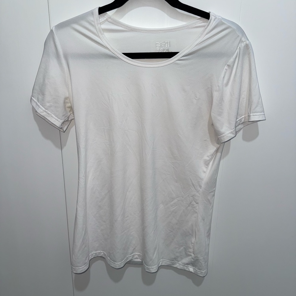 32 Degrees Cool Classic White Women's Top M